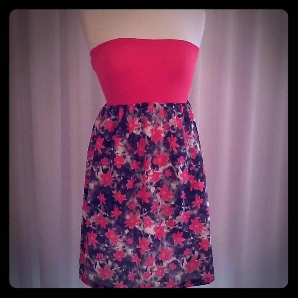Coral and grey strapless summer dress